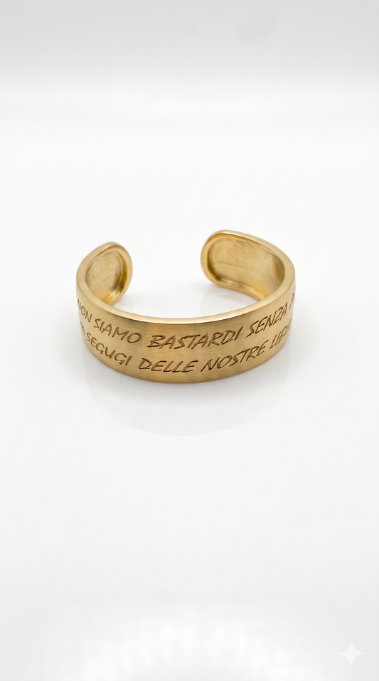 Vergoldetes Messingarmband „Sphinx“.